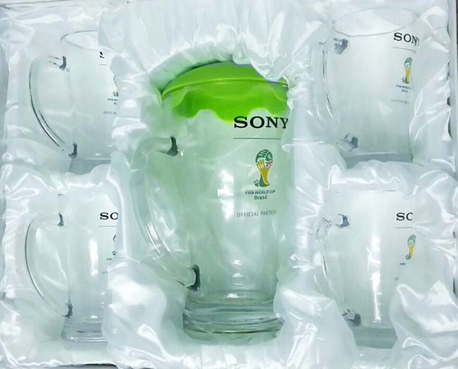 Bộ Quà Tặng Bình + Ly Thủy Tinh Sony Cho Fan Cuồng World Cup 2014