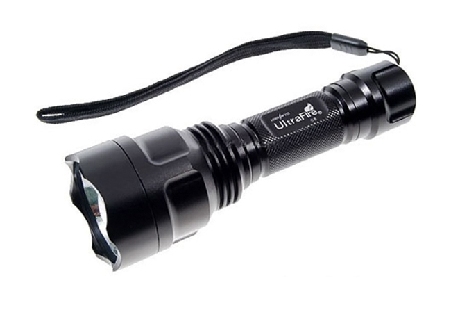 Đèn Pin Siêu Sáng C8 UltraFire Tiện Dụng