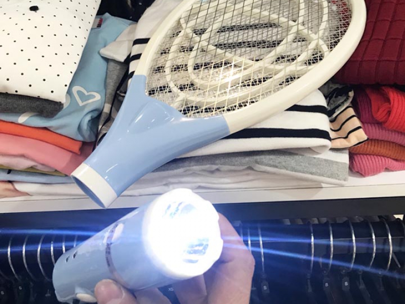 Vợt muỗi tích hợp đèn Pin LED Cater cao cấp